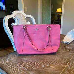 Coach Ava Tote in Crossgrain Leather Pink Ruby F57526